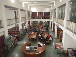 ICT AND ITS IMPACT ON COLLEGE LIBRARIES