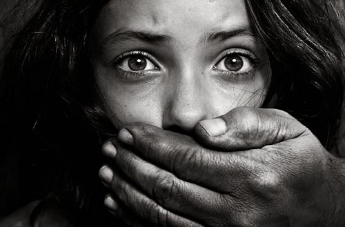 PROBLEMS OF TRAFFICKED WOMEN AND CHILDREN IN INDIA