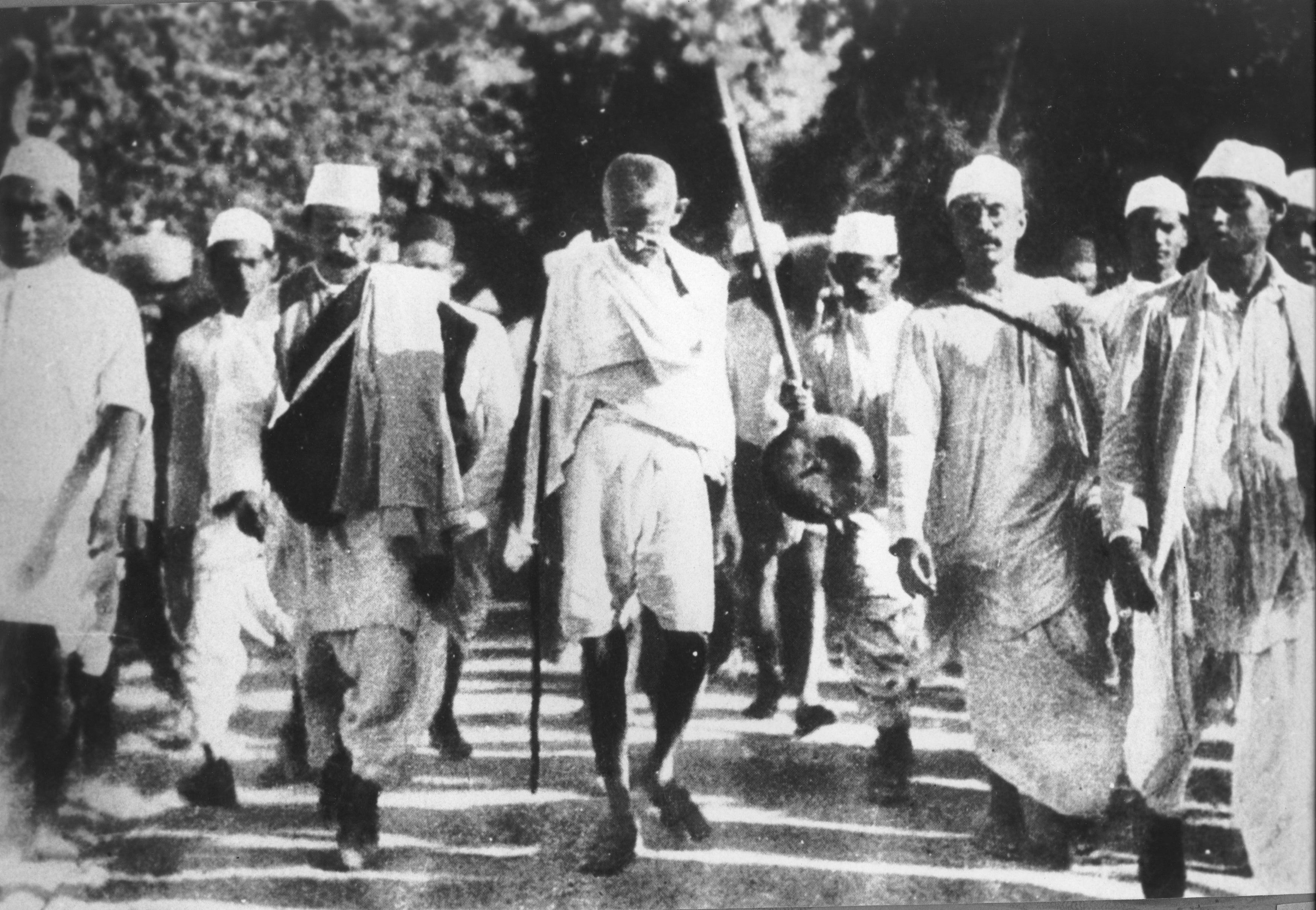 महात्मा गांधीच्या सत्याग्रहाची लोकशाहीतील भूमिका (The Role of Mahatma Gandhi's Satyagraha in Democracy)