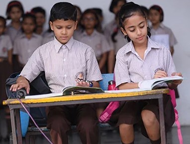 इयत्ता पाचवीतील विद्यार्थ्यांच्या इंग्रजी लेखन कौशल्य विकसन कार्यक्रमाची निर्मिती व परिणामकारकता अभ्यासणे