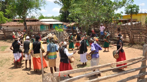 झारखंड की जनजातीय महिलाओं का पारंपरिक जीवन-दर्शन:  सांस्कृतिक मूल्य और सामाजिक संरचना