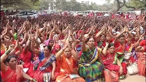 सोलापूर जिल्ह्यातील अंगणवाडी कर्मचाऱ्यांच्या आर्थिक स्थितीचा समाजशास्त्रीय अभ्यास